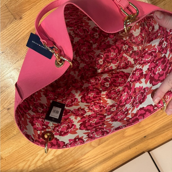 NWT Tommy Hilfiger Reversible Tote - Picture 4 of 5